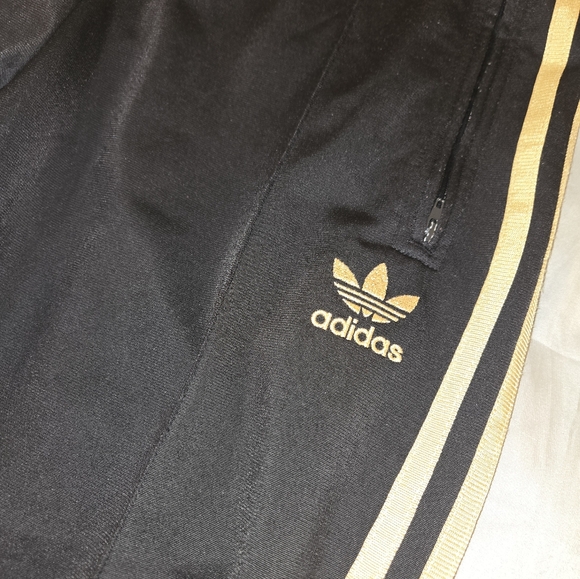 Adidas pants - Picture 2 of 2